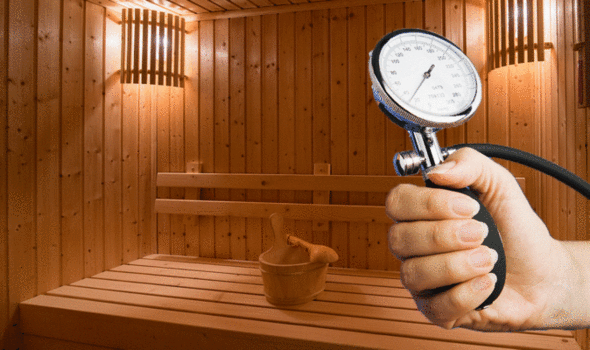 cao huyết áp có xông hơi được không